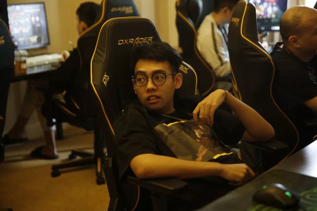 选手在异地 选手在异地